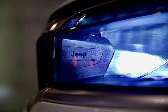 JEEP COMMANDER 1.3 T270 TURBO FLEX OVERLAND AT6 JEEP COMMANDER 1.3 T270 TURBO FLEX OVERLAND AT6